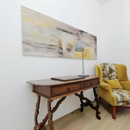 Aventino Contemporary Apartment ローマ エクステリア 写真