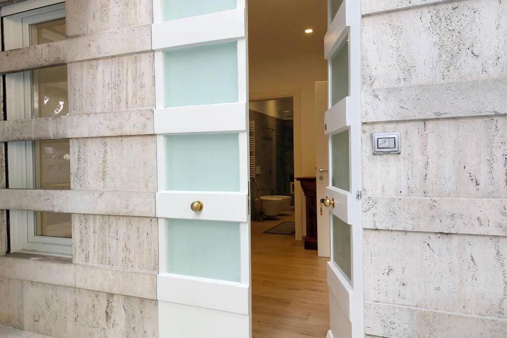 Aventino Contemporary Apartment ローマ エクステリア 写真