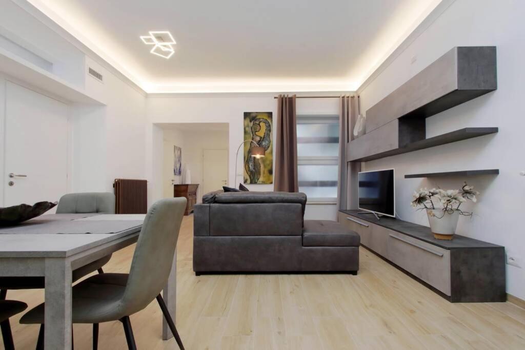 Aventino Contemporary Apartment ローマ エクステリア 写真