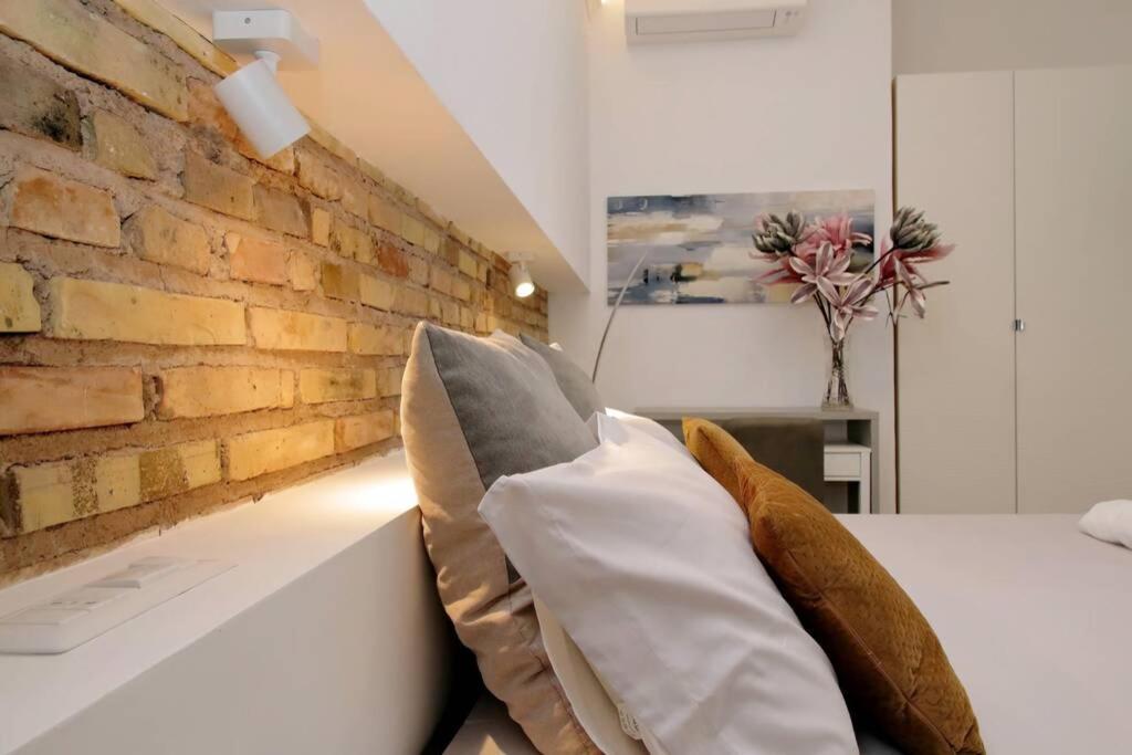 Aventino Contemporary Apartment ローマ エクステリア 写真